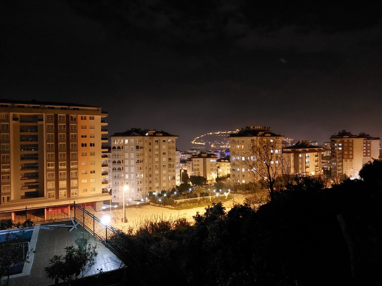 Alanya/ Cikcilli: 3 Zimmer App. Ikamet faehig in Aanya / Cikcili Seperate KUECHE 