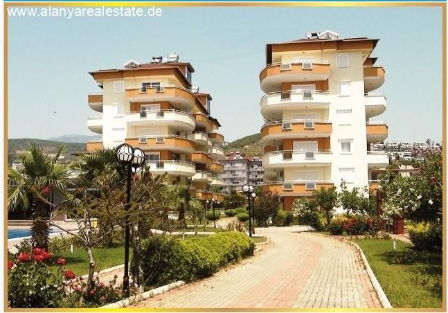 Voll möbliertes Duplex Penthaus gleich am Strand mit Pool und fantastischem Meerblick