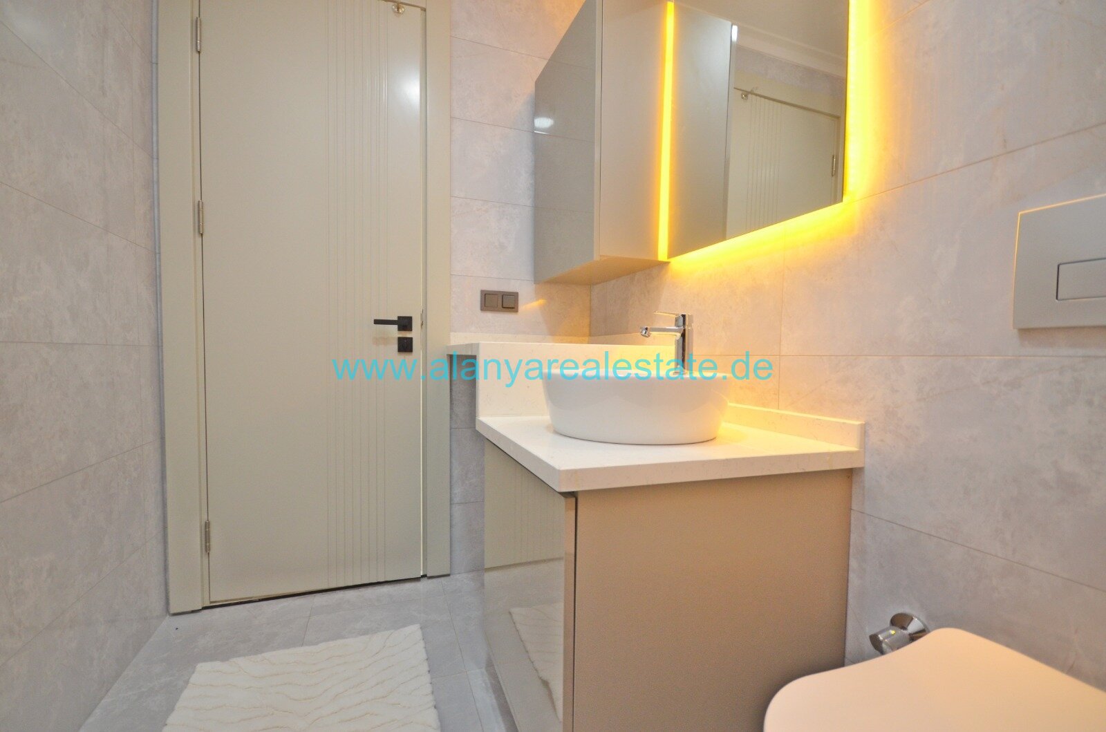 BEST OFFER Voll möblierte neue 2 Zimmer Wohnung mit Pool und Meerblick