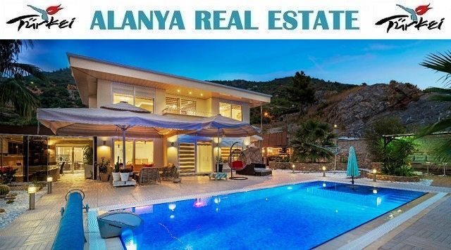 Super Luxus Villa voll möbliert mit privat Pool in ruhiger Lage  ()