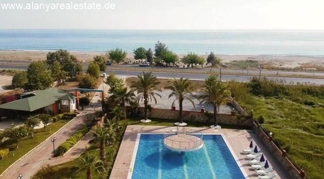 Voll möbliertes Duplex Penthaus gleich am Strand mit Pool und fantastischem Meerblick