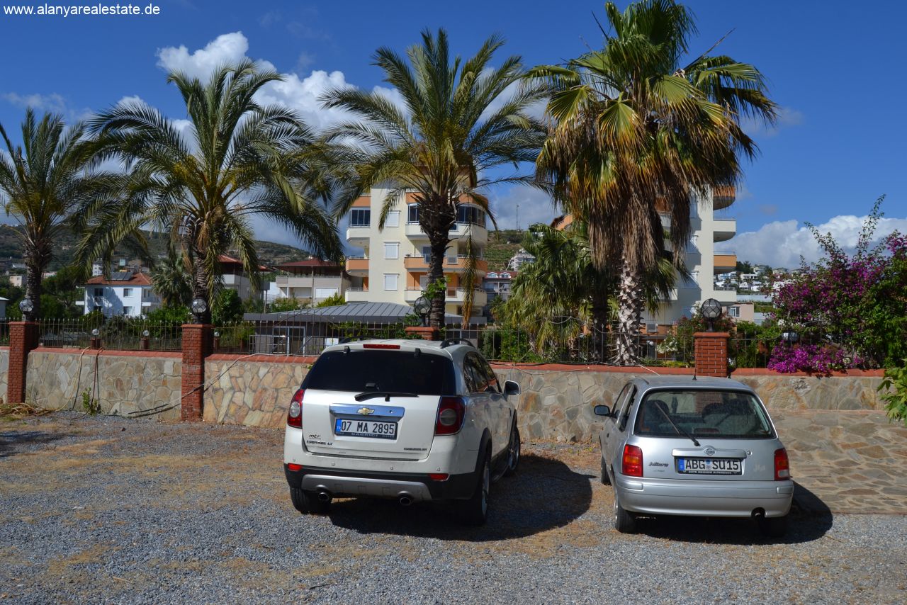 Voll möbliertes Duplex Penthaus gleich am Strand mit Pool und fantastischem Meerblick